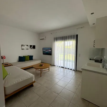Hiliadou Apartment *