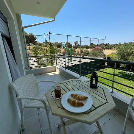 Hiliadou Boutique * Possidi