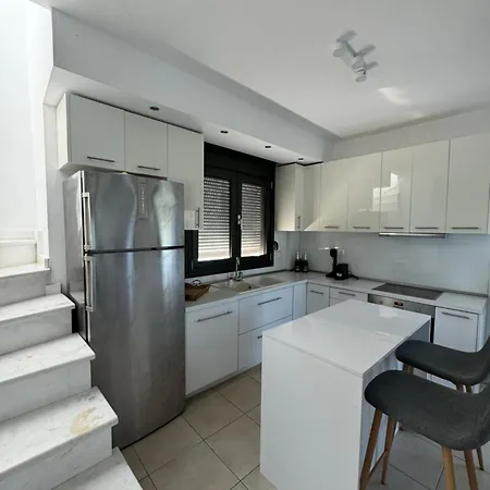 Hiliadou Boutique * Possidi