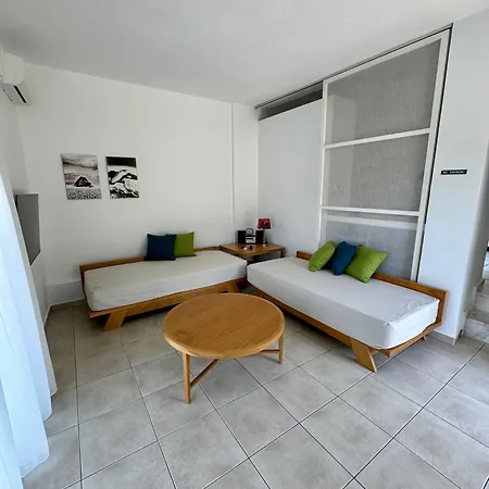 Hiliadou Boutique